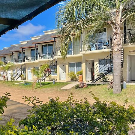 Brisas Del Lago Apartamentos Colón エクステリア 写真