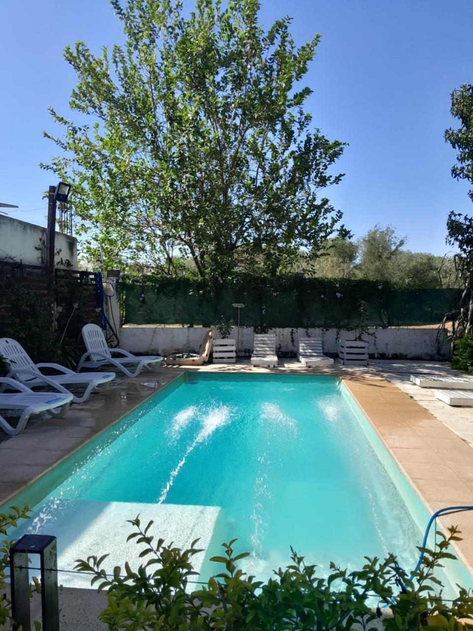 Brisas Del Lago Apartamentos Colón エクステリア 写真