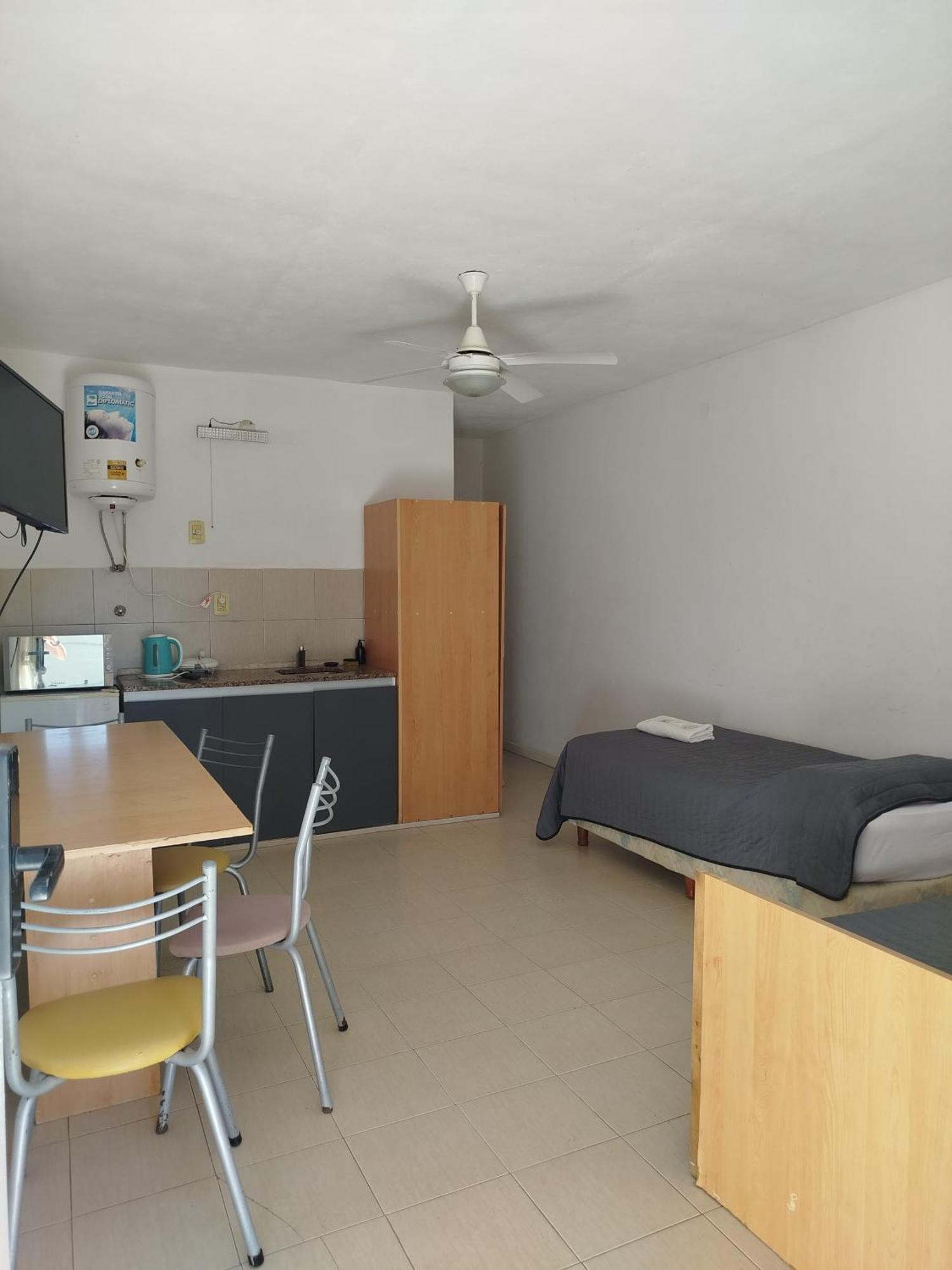 Brisas Del Lago Apartamentos Colón エクステリア 写真