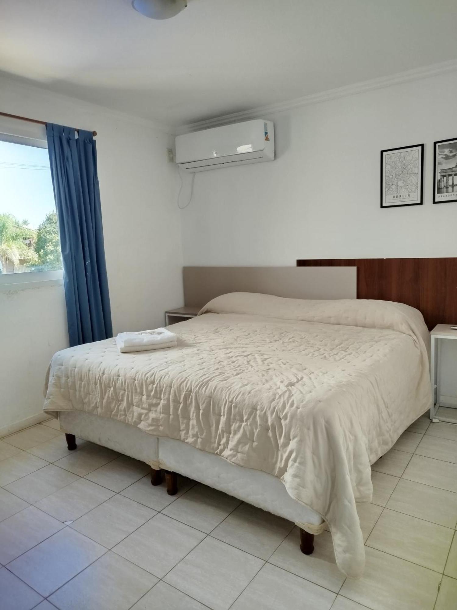 Brisas Del Lago Apartamentos Colón エクステリア 写真